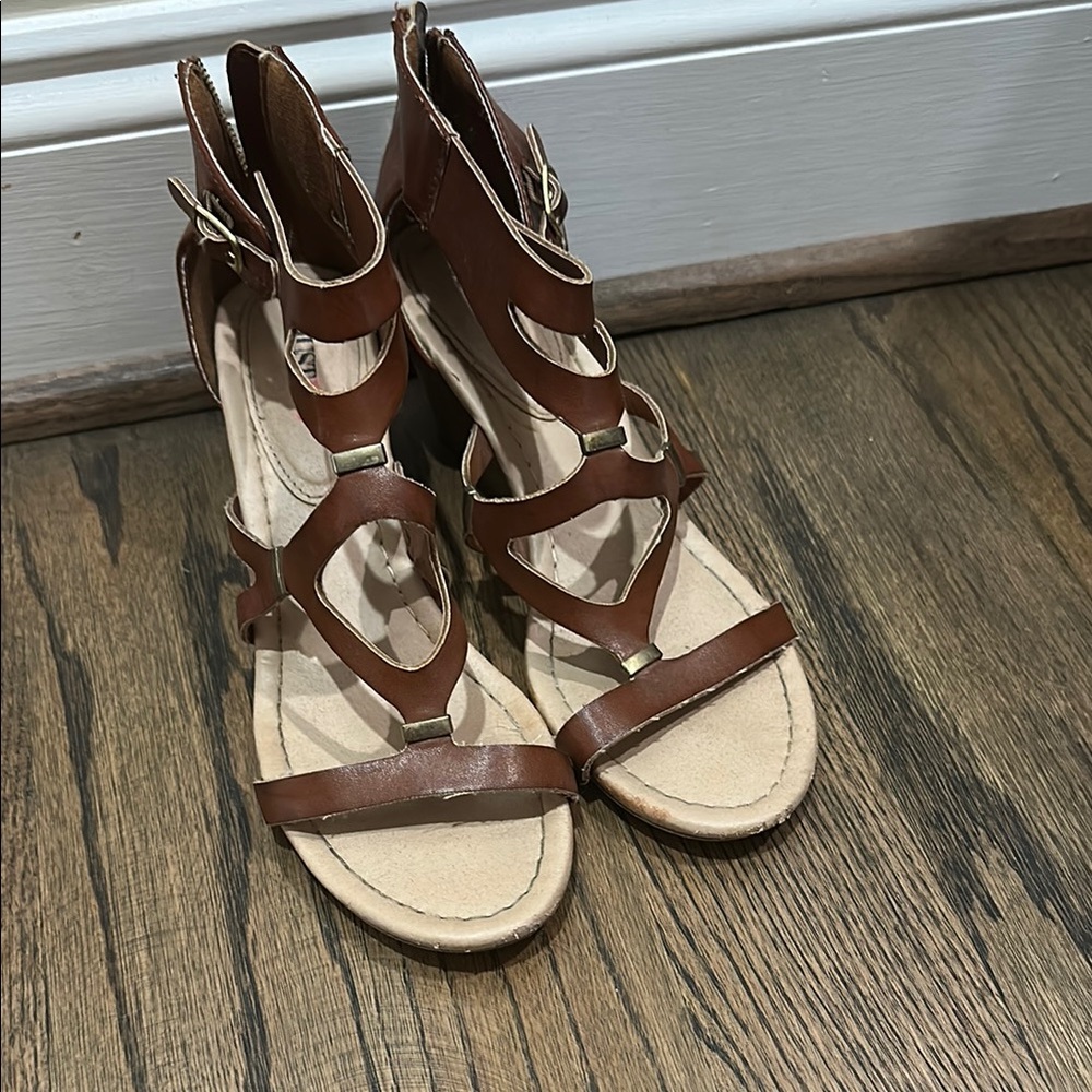 JustFab Brown Sandals with Strappy Design